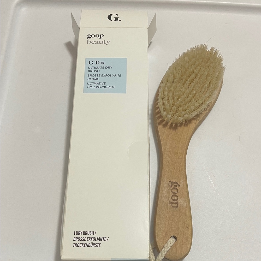 Goop Beauty G.Tox Dry Brush - Natural Wood